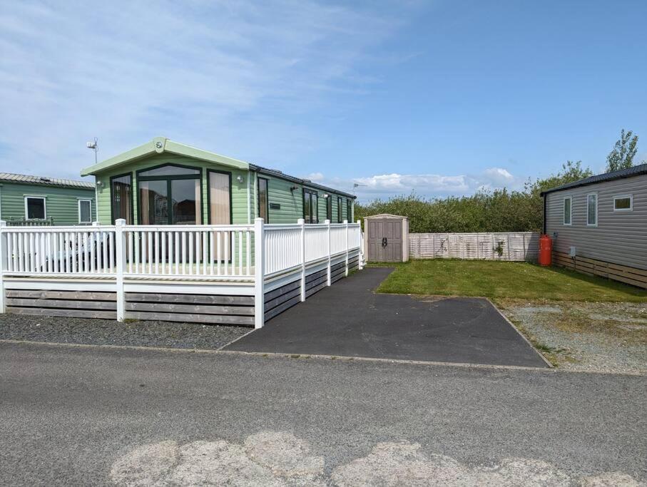 היישם 6 Berth Holiday Home On Ocean Edge Near Morecambe מראה חיצוני תמונה
