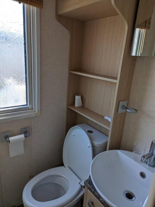 היישם 6 Berth Holiday Home On Ocean Edge Near Morecambe מראה חיצוני תמונה