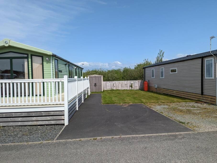 היישם 6 Berth Holiday Home On Ocean Edge Near Morecambe מראה חיצוני תמונה